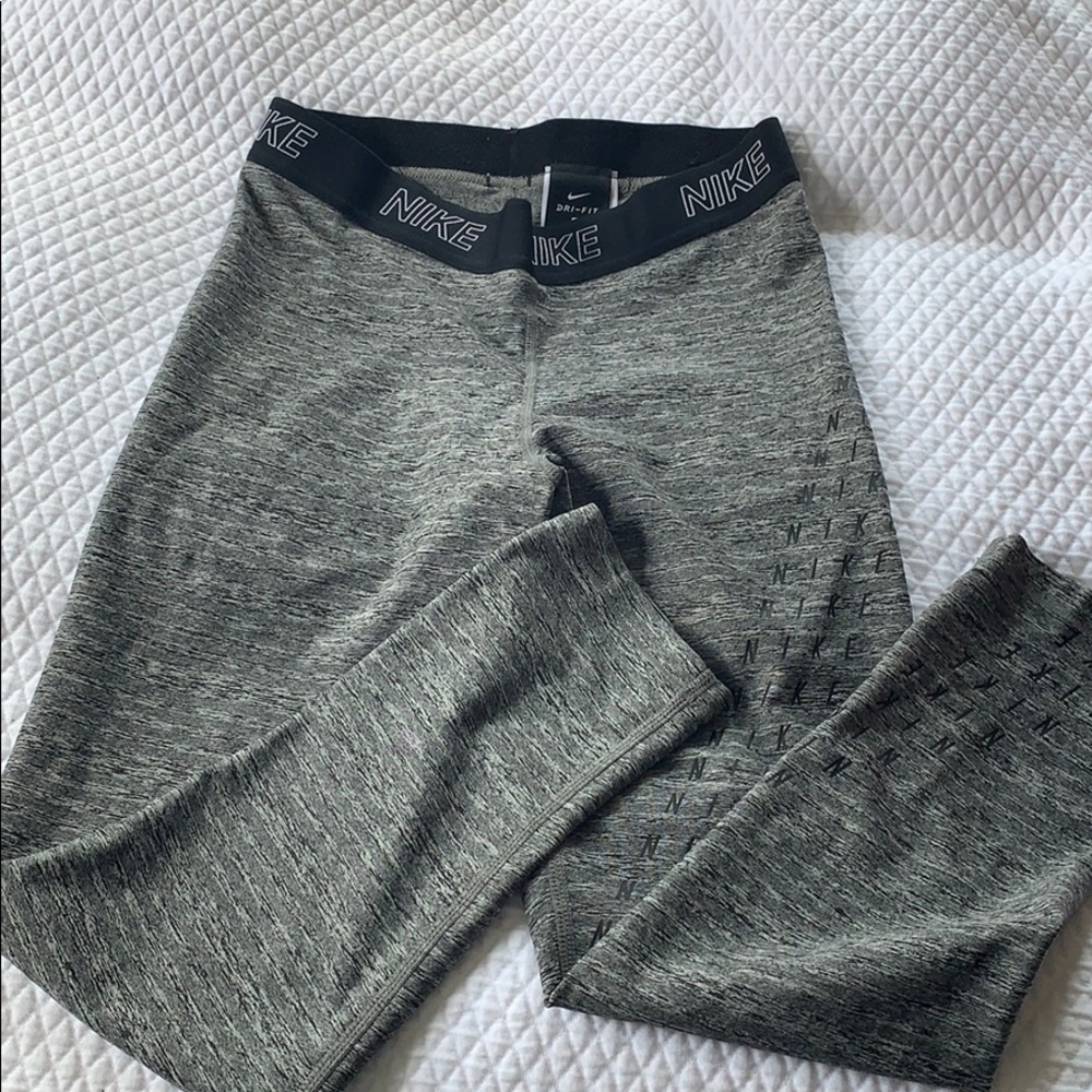 Nike leggings